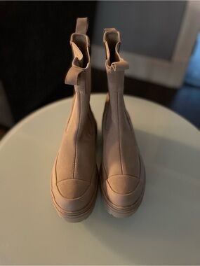 Taupe Chelsea Boot for Women